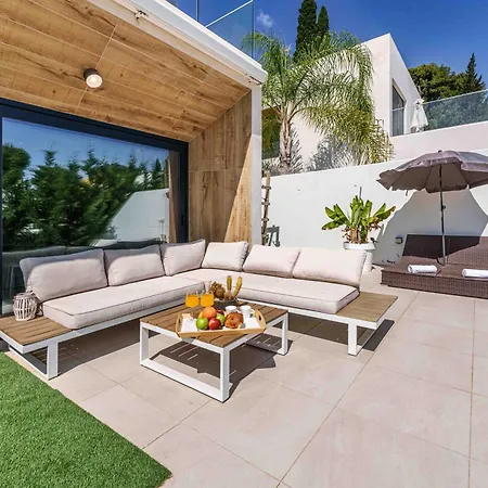 빌라 Foresta With Pool & Garden By Belonio 토레몰리노스