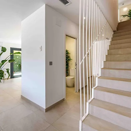 וילה Foresta With Pool & Garden By Belonio