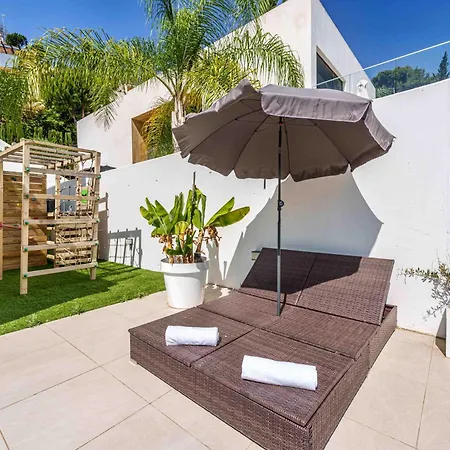 וילה Foresta With Pool & Garden By Belonio *