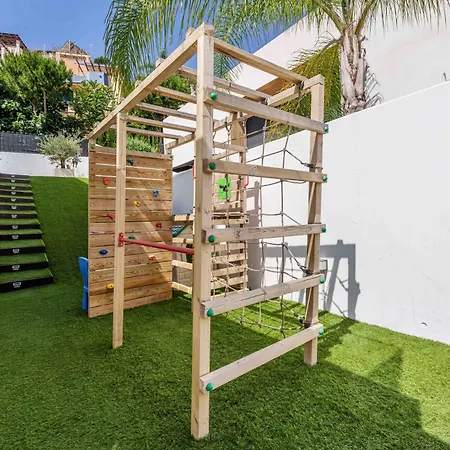 וילה Foresta With Pool & Garden By Belonio *